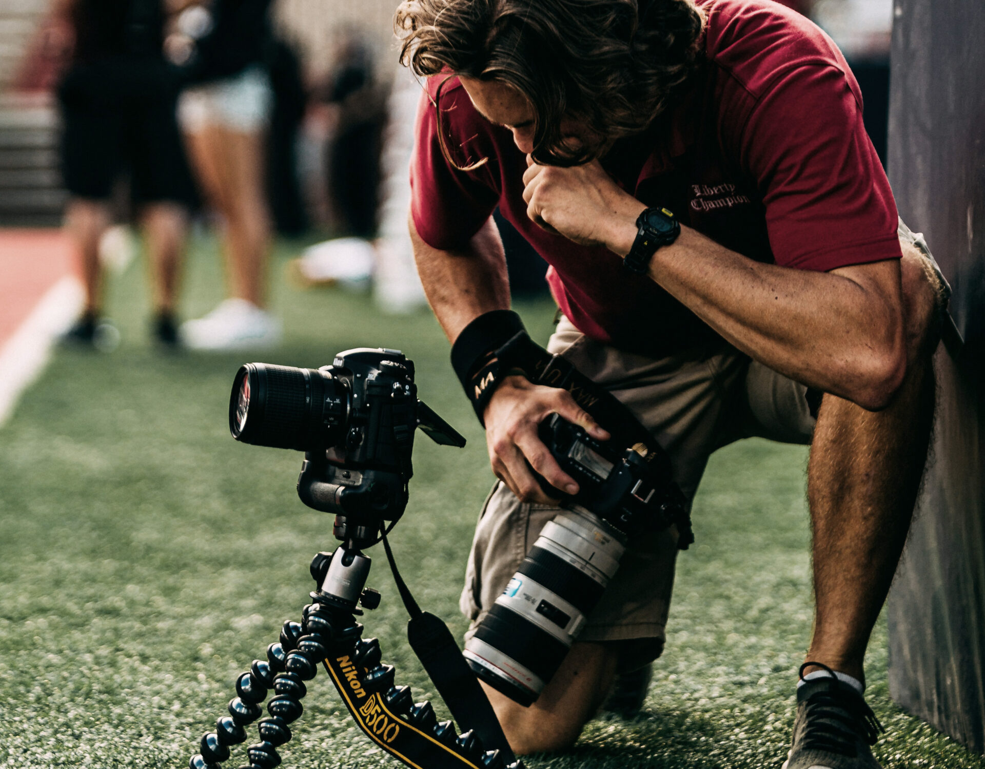Poznaj zasady dotyczące praw fotografa wykonującego zdjęcia na zamówienie - kwestie praw autorskich i ochrony wizerunku.